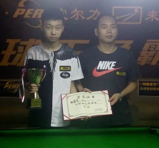 他的弱侧前 他的弱侧前