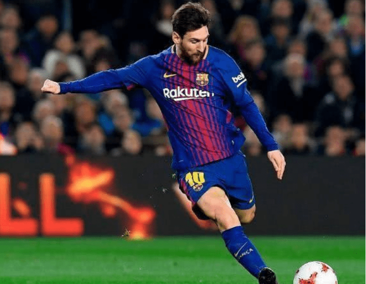 拉扯中略显 拉扯中略显