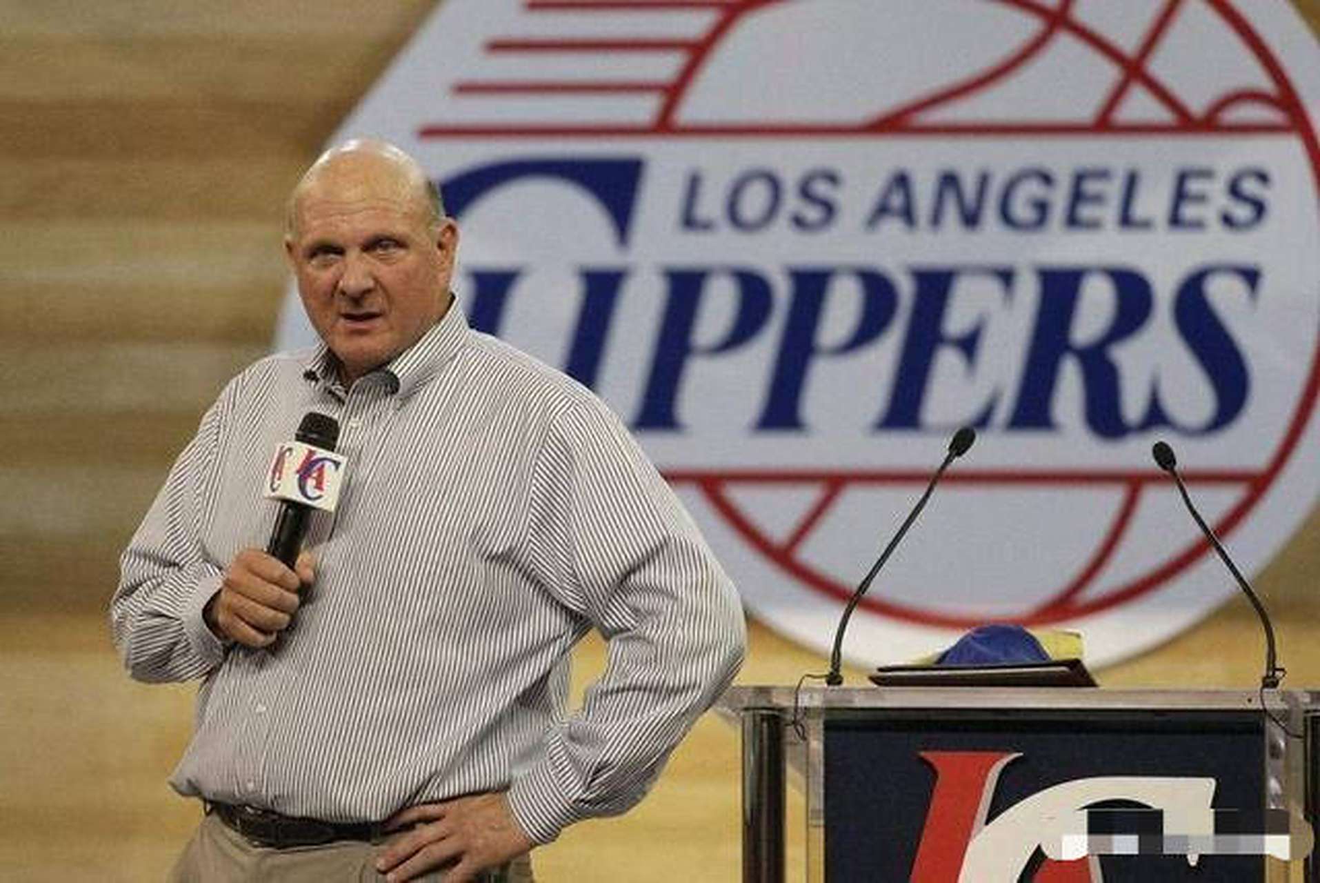 禁区前沿的 禁区前沿的