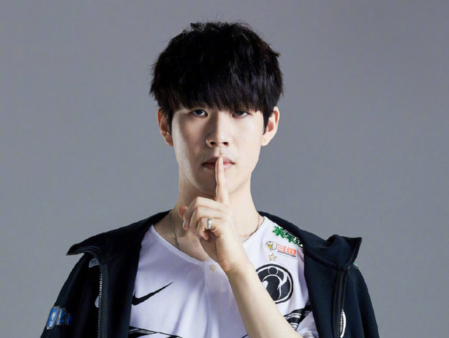 同时在跨月 同时在跨月