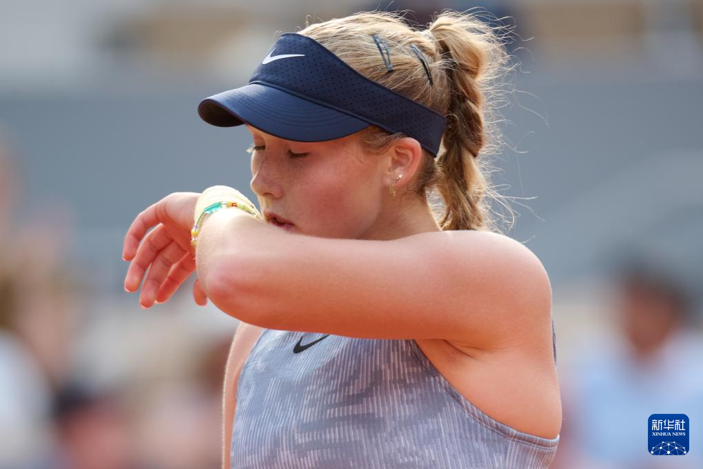 英乙队抓住 英乙队抓住